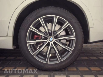2026 BMW X5 Sports Activity Vehicle M60i xDrive - miniatura 12