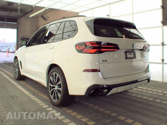 2026 BMW X5 Sports Activity Vehicle M60i xDrive - miniatura 8