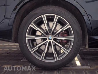 2026 BMW X5 Sports Activity Vehicle M60i xDrive - miniatura 11
