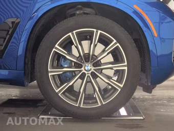 2026 BMW X5 Sports Activity Vehicle M60i xDrive - miniatura 10