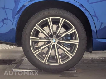 2026 BMW X5 Sports Activity Vehicle M60i xDrive - miniatura 11