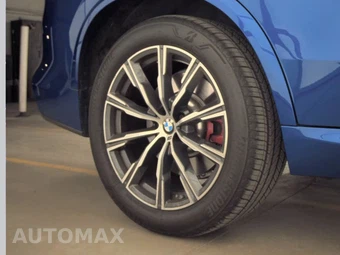 2026 BMW X5 Sports Activity Vehicle M60i xDrive - miniatura 11