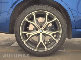 2026 BMW X5 Sports Activity Vehicle M60i xDrive - miniatura 11