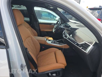 2026 BMW X5 Sports Activity Vehicle M60i xDrive - miniatura 14