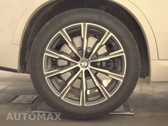 2026 BMW X5 Sports Activity Vehicle M60i xDrive - miniatura 11