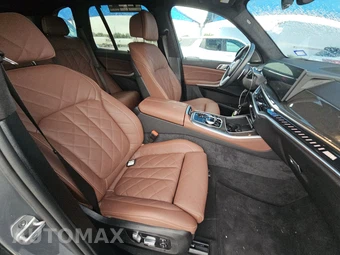 2026 BMW X5 Sports Activity Vehicle M60i xDrive – miniatura 8