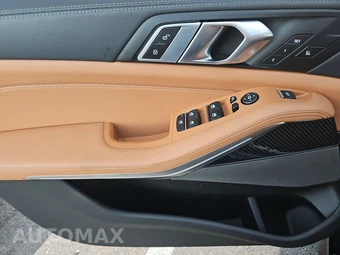 2026 BMW X5 Sports Activity Vehicle M60i xDrive – miniatura 15