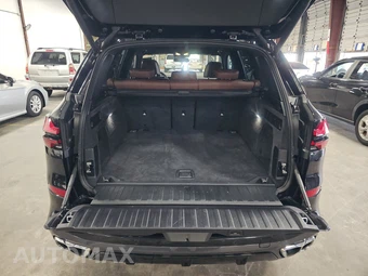 2026 BMW X5 Sports Activity Vehicle M60i xDrive - miniatura 16
