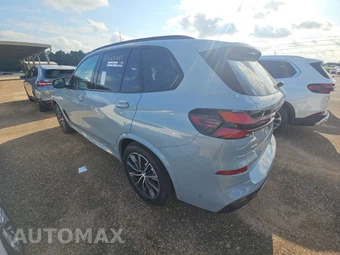 2026 BMW X5 Sports Activity Vehicle M60i xDrive – miniatura 6