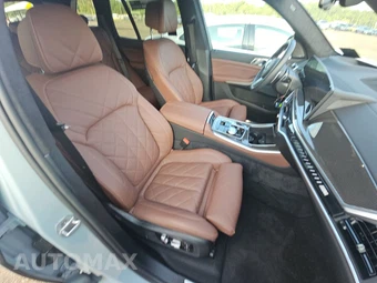 2026 BMW X5 Sports Activity Vehicle M60i xDrive – miniatura 8
