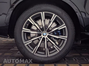 2026 BMW X5 Sports Activity Vehicle M60i xDrive - miniatura 11
