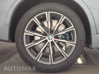 2026 BMW X5 Sports Activity Vehicle M60i xDrive - miniatura 11