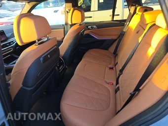 2026 BMW X5 Sports Activity Vehicle M60i xDrive - miniatura 19