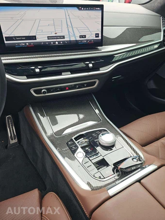 2026 BMW X5 Sports Activity Vehicle M60i xDrive – miniatura 10