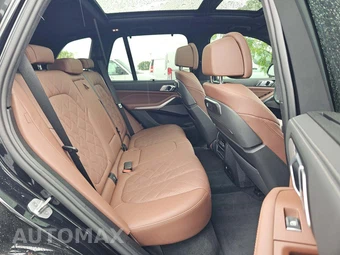 2026 BMW X5 Sports Activity Vehicle M60i xDrive – miniatura 16