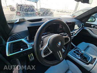 2026 BMW X5 Sports Activity Vehicle M60i xDrive – miniatura 11