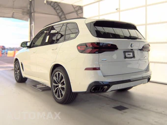 2026 BMW X5 Sports Activity Vehicle M60i xDrive - miniatura 8