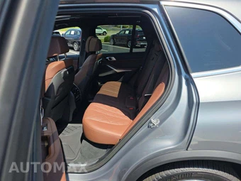 2026 BMW X5 Sports Activity Vehicle xDrive40i - miniatura 10