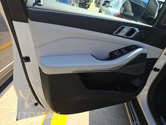 2026 BMW X5 Sports Activity Vehicle xDrive40i - miniatura 9