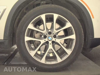 2026 BMW X5 Sports Activity Vehicle xDrive40i - miniatura 10