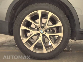 2026 BMW X5 Sports Activity Vehicle xDrive40i - miniatura 11