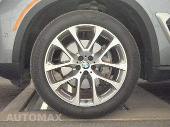 2026 BMW X5 Sports Activity Vehicle xDrive40i - miniatura 9