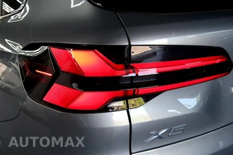 2026 BMW X5 Sports Activity Vehicle xDrive40i M SPORT LINE – miniatura 11