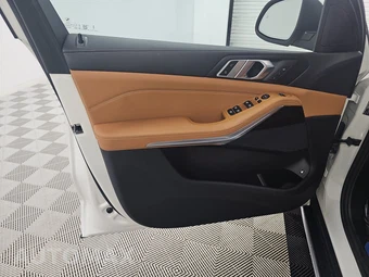 2026 BMW X5 Sports Activity Vehicle xDrive50e - miniatura 9