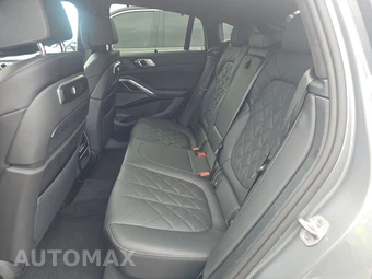 2026 BMW X6 Sports Activity Coupe M60i xDrive - miniatura 19