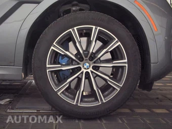 2026 BMW X6 Sports Activity Coupe M60i xDrive – miniatura 10