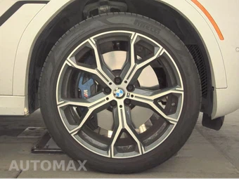 2026 BMW X6 Sports Activity Coupe M60i xDrive – miniatura 10