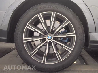 2026 BMW X6 Sports Activity Coupe M60i xDrive - miniatura 11
