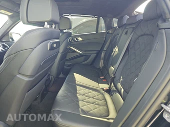 2026 BMW X6 Sports Activity Coupe M60i xDrive - miniatura 13