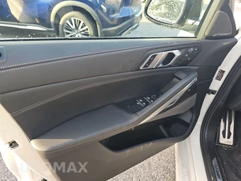 2026 BMW X6 Sports Activity Coupe M60i xDrive - miniatura 9