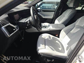 2026 BMW X6 Sports Activity Coupe M60i xDrive – miniatura 13