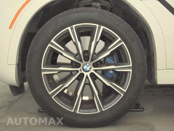 2026 BMW X6 Sports Activity Coupe M60i xDrive – miniatura 9