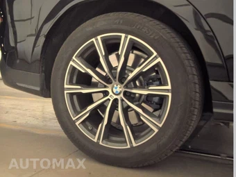 2026 BMW X6 Sports Activity Coupe M60i xDrive – miniatura 11