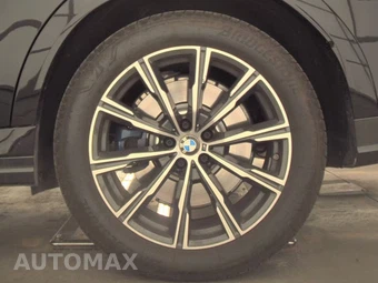 2026 BMW X6 Sports Activity Coupe M60i xDrive – miniatura 12