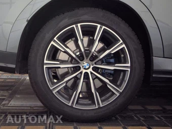 2026 BMW X6 Sports Activity Coupe M60i xDrive – miniatura 11
