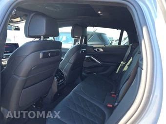 2026 BMW X6 Sports Activity Coupe M60i xDrive – miniatura 13