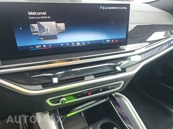2026 BMW X6 Sports Activity Coupe xDrive40i – miniatura 16