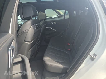 2026 BMW X6 Sports Activity Coupe xDrive40i – miniatura 13