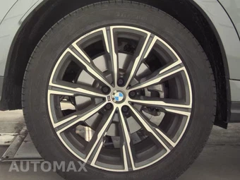 2026 BMW X6 Sports Activity Coupe xDrive40i - miniatura 11