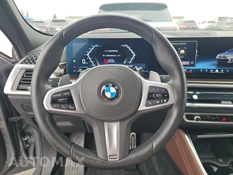 2026 BMW X6 Sports Activity Coupe xDrive40i - miniatura 10