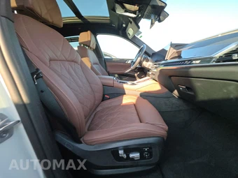 2026 BMW X6 Sports Activity Coupe xDrive40i – miniatura 14