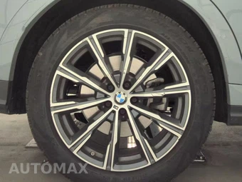 2026 BMW X6 Sports Activity Coupe xDrive40i - miniatura 11