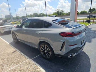 2026 BMW X6 Sports Activity Coupe xDrive40i – miniatura 6