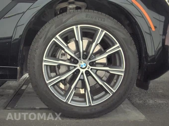2026 BMW X6 Sports Activity Coupe xDrive40i – miniatura 10