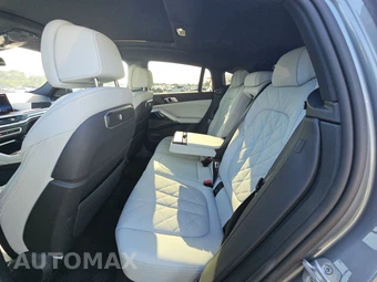 2026 BMW X6 Sports Activity Coupe xDrive40i - miniatura 13