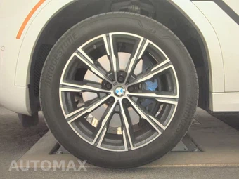 2026 BMW X6 Sports Activity Coupe xDrive40i - miniatura 9